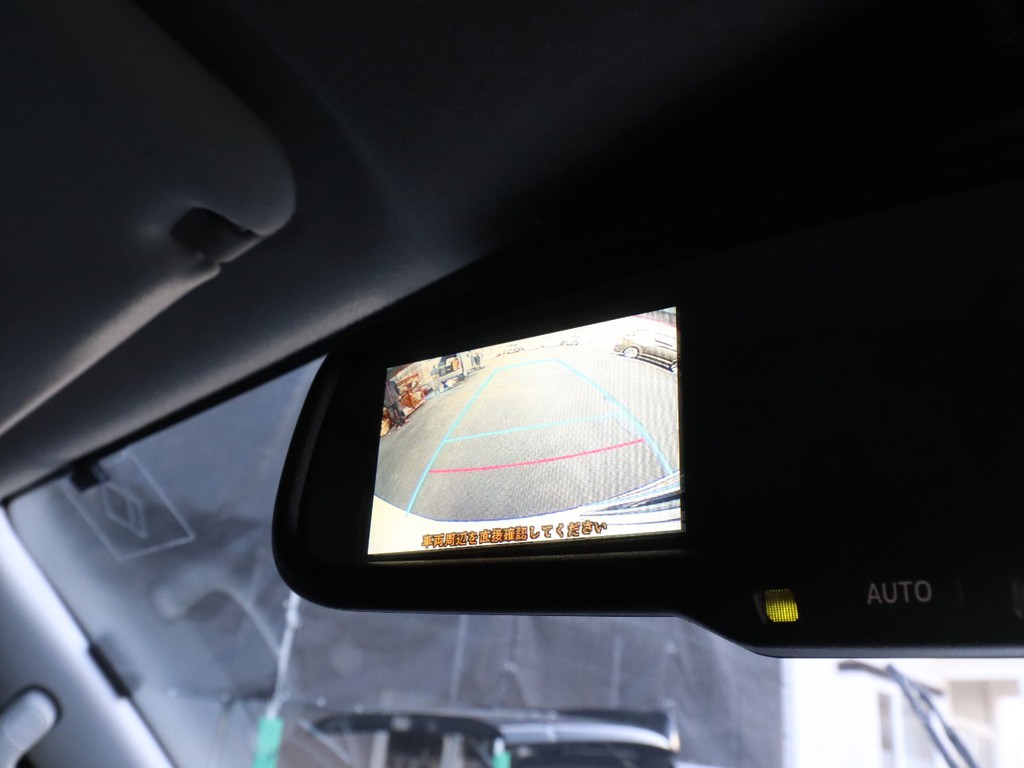 メーカーオプションバックカメラ付き防眩ミラー！