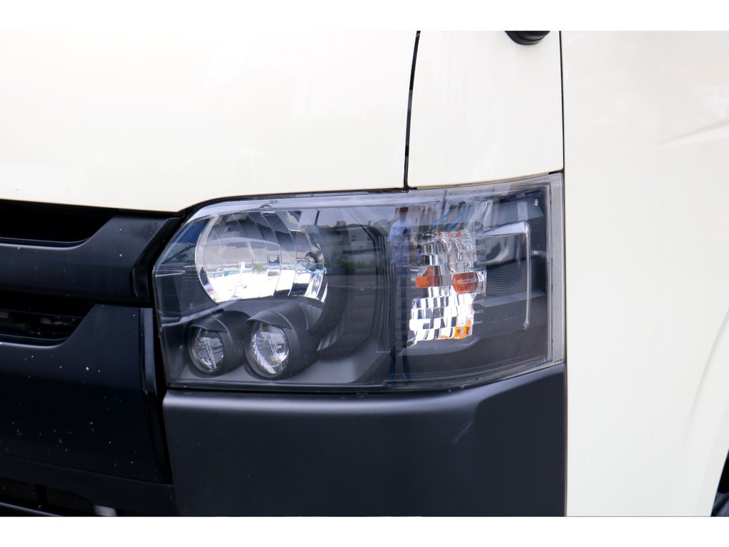 ＬＥＤヘッドライトインナーブラック施工！