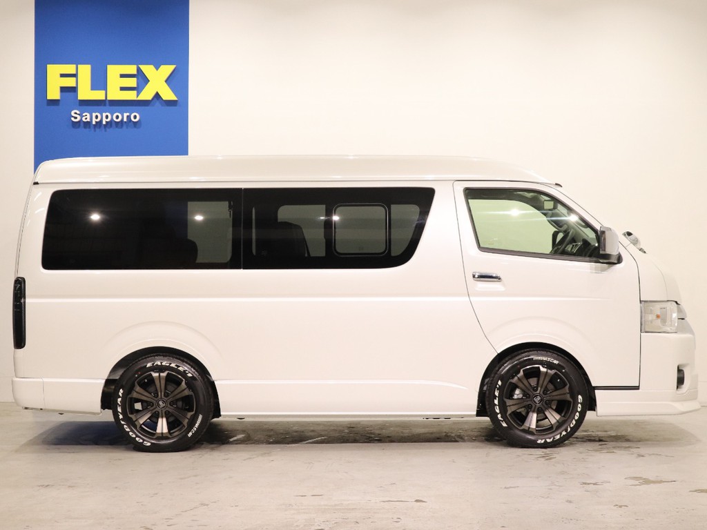 パワースライドドア完備！