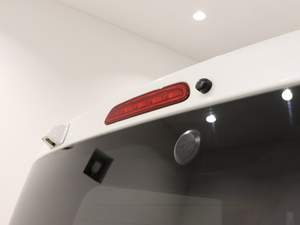 LEDハイマウントへの交換も可能です！
