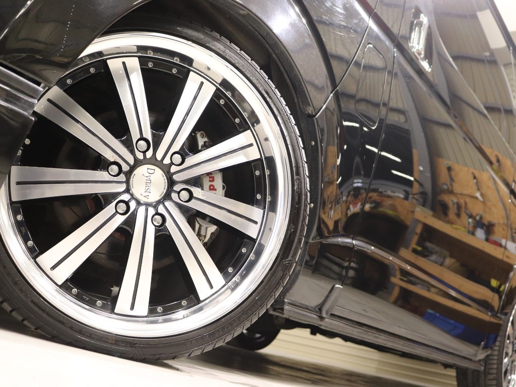 ダイナスティ　ヴェルベットV9が装着されております！
