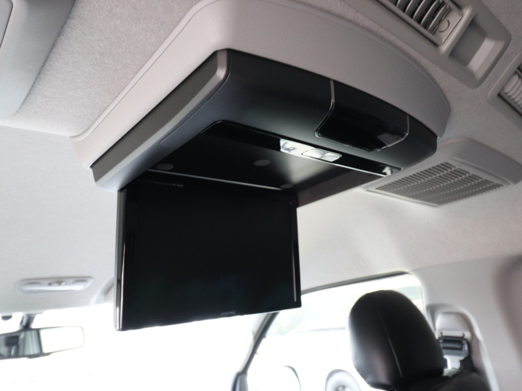 ALPINEフリップダウンモニター！