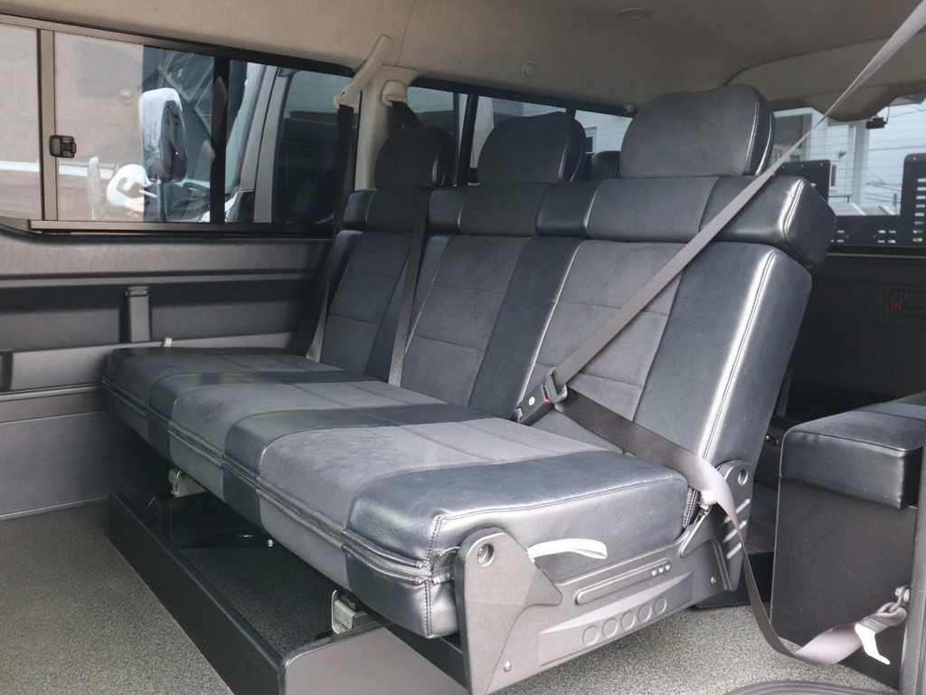 2列目のシートも綺麗に保たれております！