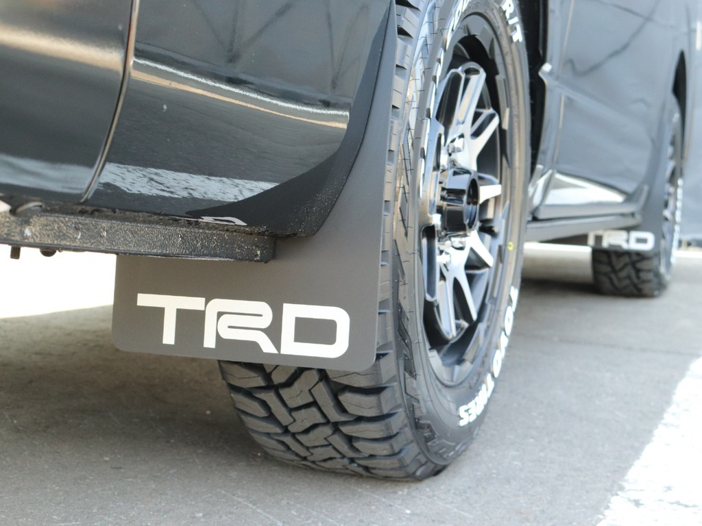 TRDマッドフラップをインストール！
