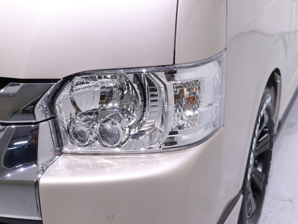 【メーカーOP】ＬＥＤヘッドランプ付きです！