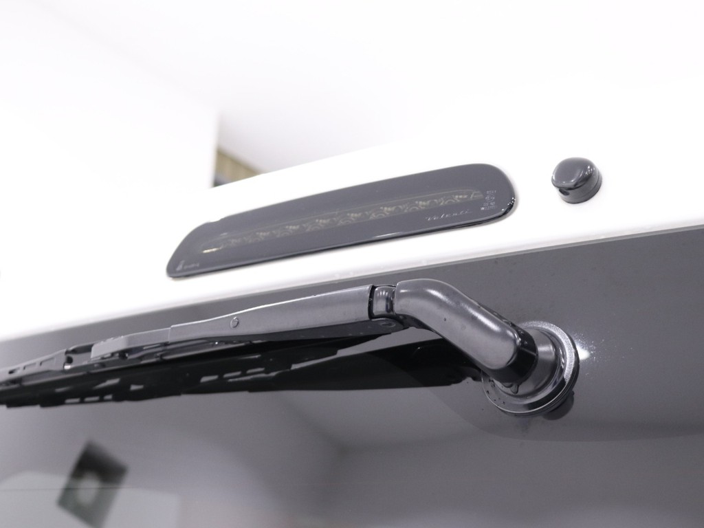 新品LEDハイマウントストップランプ！
