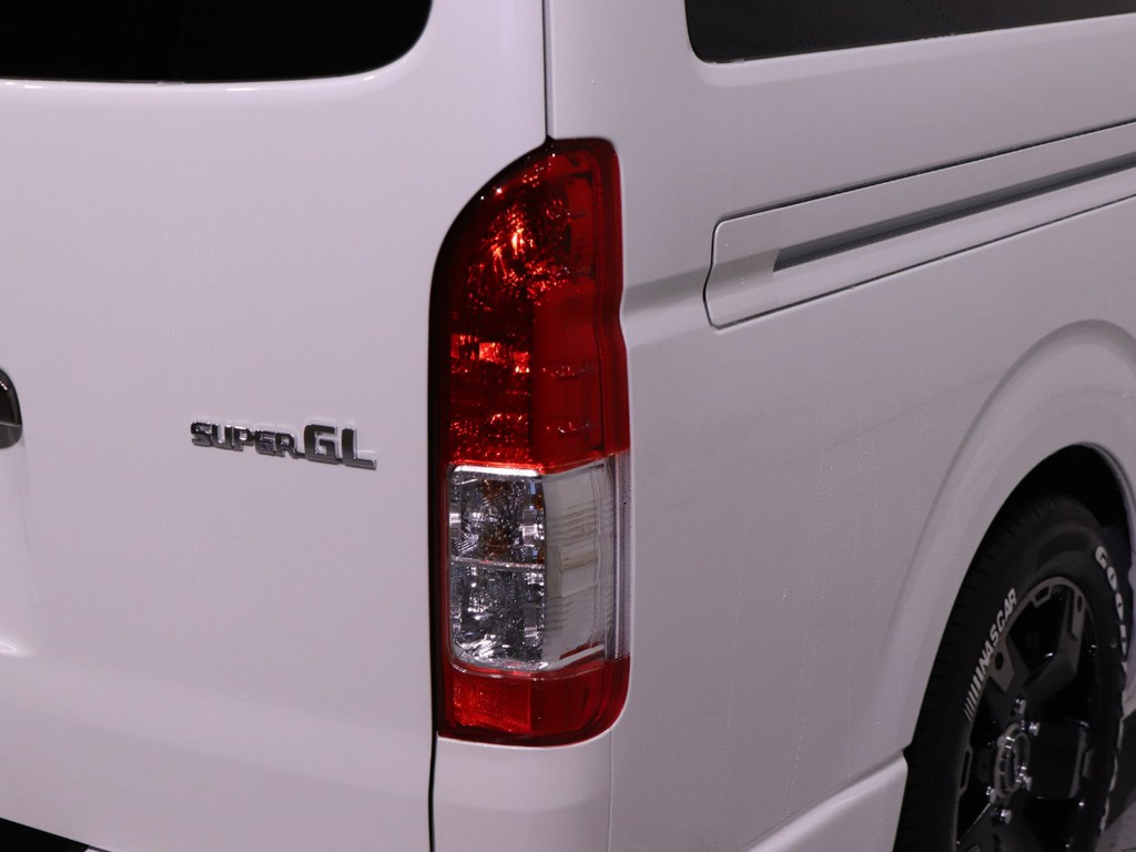 社外ＬＥＤテールランプへ変更も可能です！