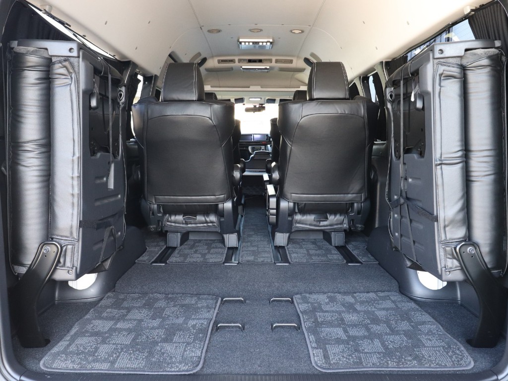 ラゲッジスペースも広々としております！