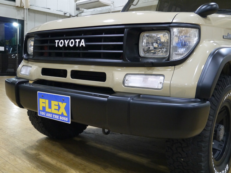 ＴＯＹＯＴＡエンブレムをホワイト塗装！ワンポイントがとってもオシャレですね！