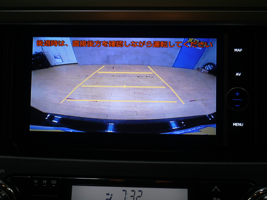 バックカメラ連動したＴＶ視聴可能ナビ！これで車庫入れも安心です♪