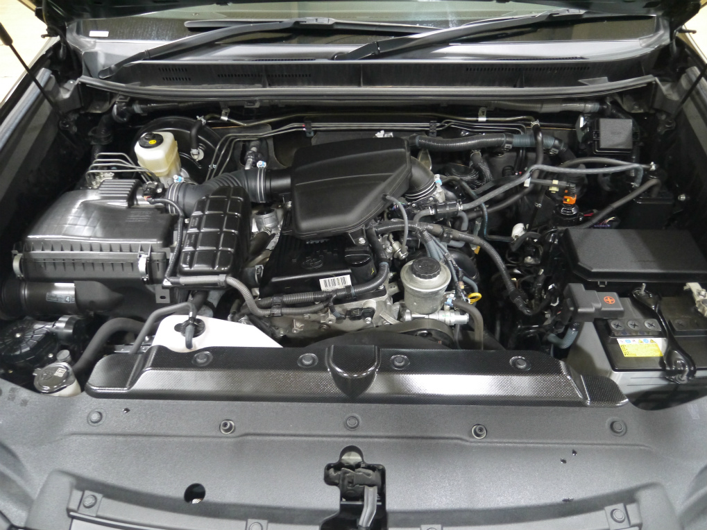 タイミングチェーンタイプの２７００ＣＣエンジン！
