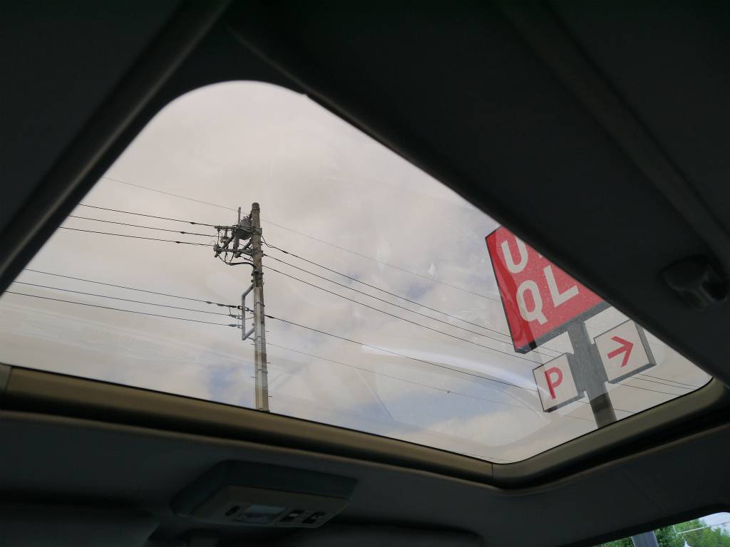 サンルーフがあるのは嬉しいですね！