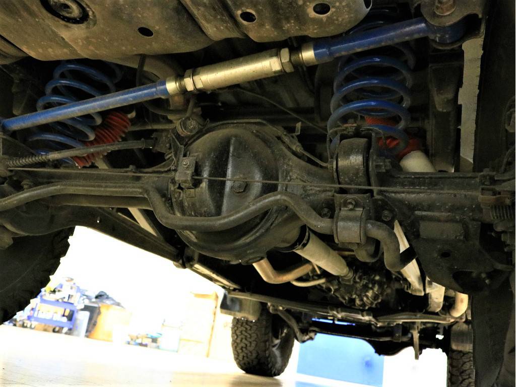 ご納車前には高圧洗浄をして防錆施工をさせて頂きます。