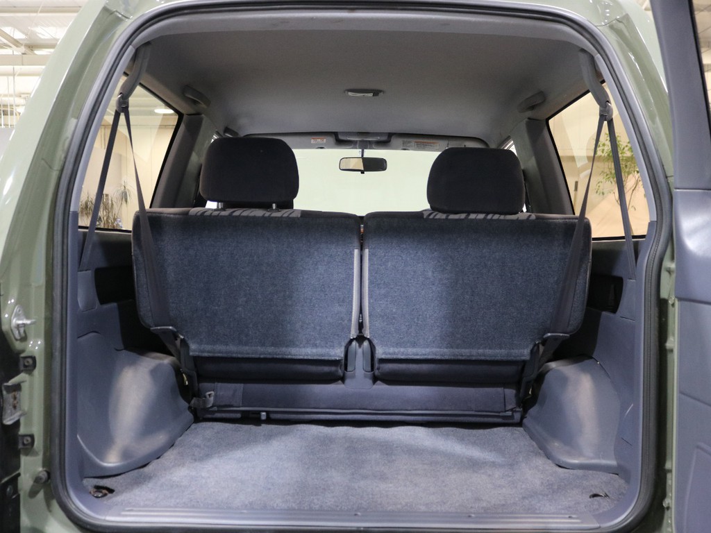 ショートボディながらも広々荷室でアウトドアも週末のショッピングにも大活躍！