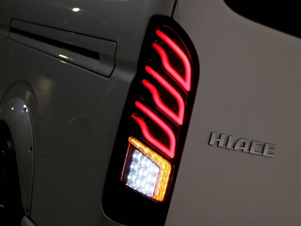 ＤａｚｚＦｅｌｌｏｗｓ　プレミアムＬＥＤテールランプ！