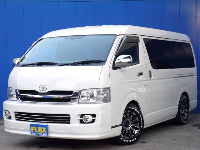 Ｈ２０年式 ハイエース ワゴンＧＬ ツインナビ ベットキットが入庫しましたよ！！
