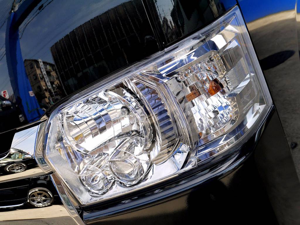 特別仕様車ダークプライムにはＬＥＤヘッドライト標準装備！！