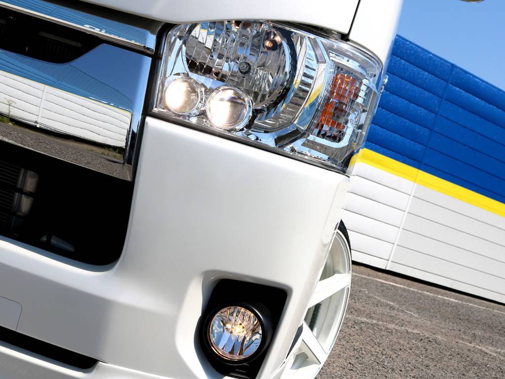 メーカーオプション　ＬＥＤヘッドライト♪