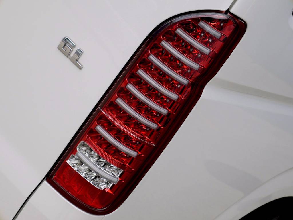 ヴァレンティ ＬＥＤチューブテール装着済！！