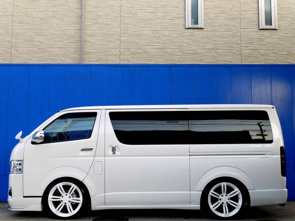 メーカーオプション 両側パワースライドドア完備！！高さ変更にてのご納車となりますので、ご安心ください！！