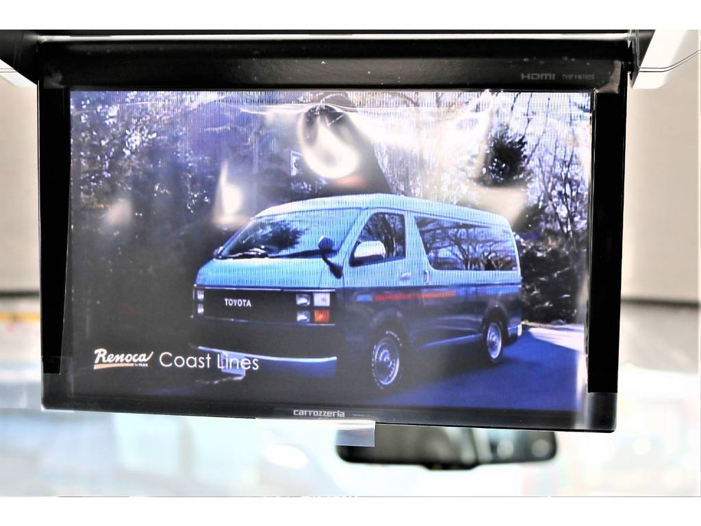 フリップダウンモニター付きですので、後席の方も退屈せずにロングドライブが可能となっております！