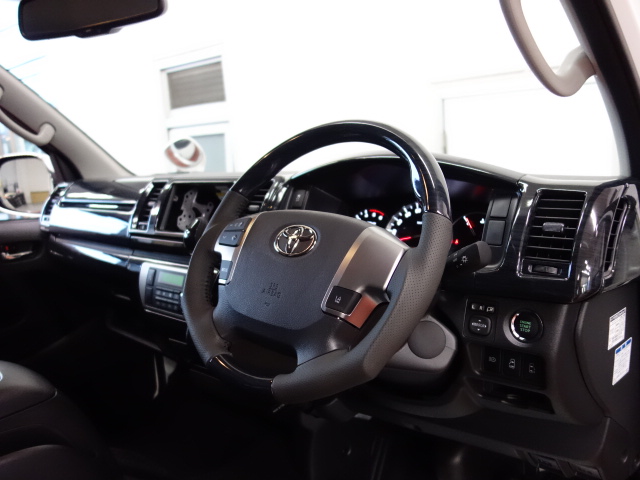 黒木目コンビハンドル、インテリアパネルＫＩＴ装着済み！！