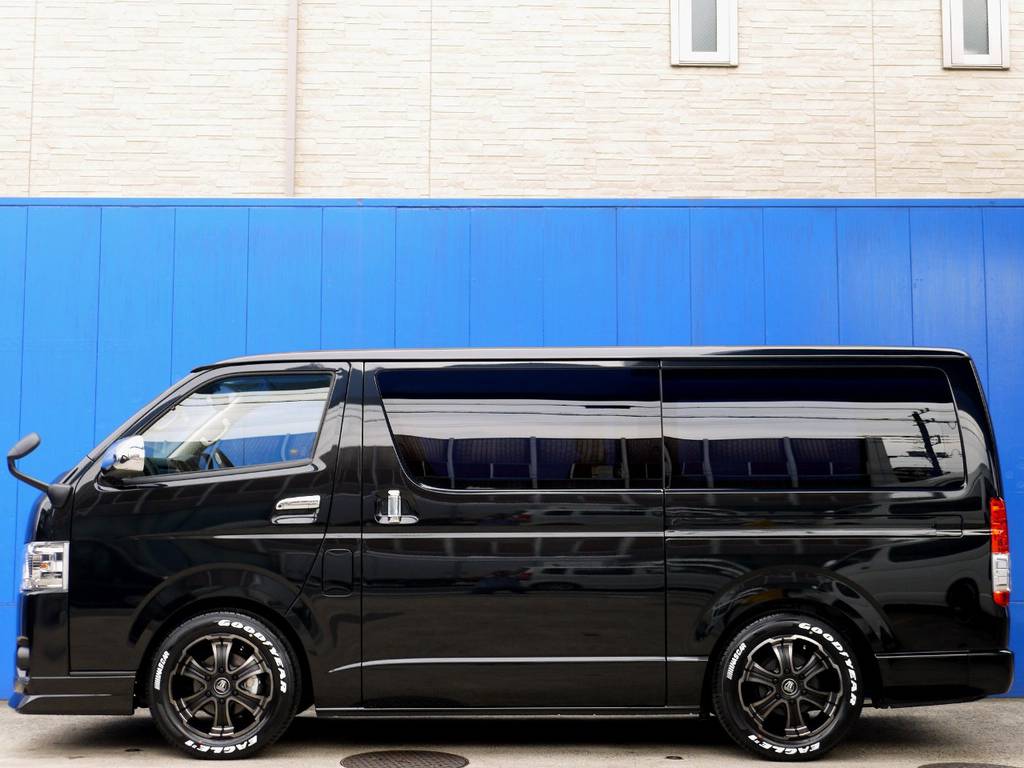 メーカーオプション 両側パワースライドドア完備！！フルエアロの追加オーダーもお任せください！！