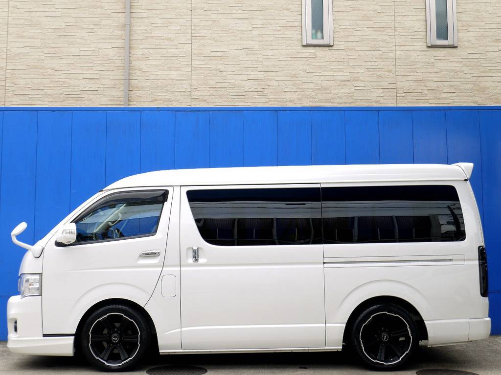 メーカーオプション パワースライドドア完備！！フルエアロの追加オーダーもお任せください！！