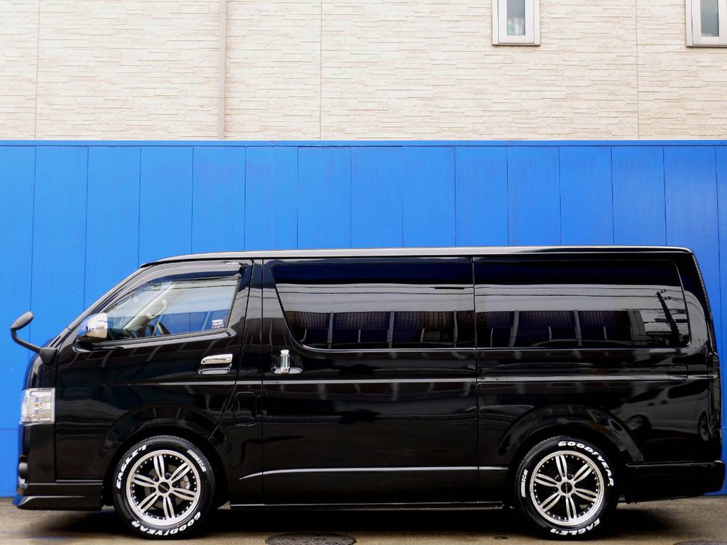 メーカーオプション 両側パワースライドドア完備！！フルエアロの追加オーダーもお任せください！！