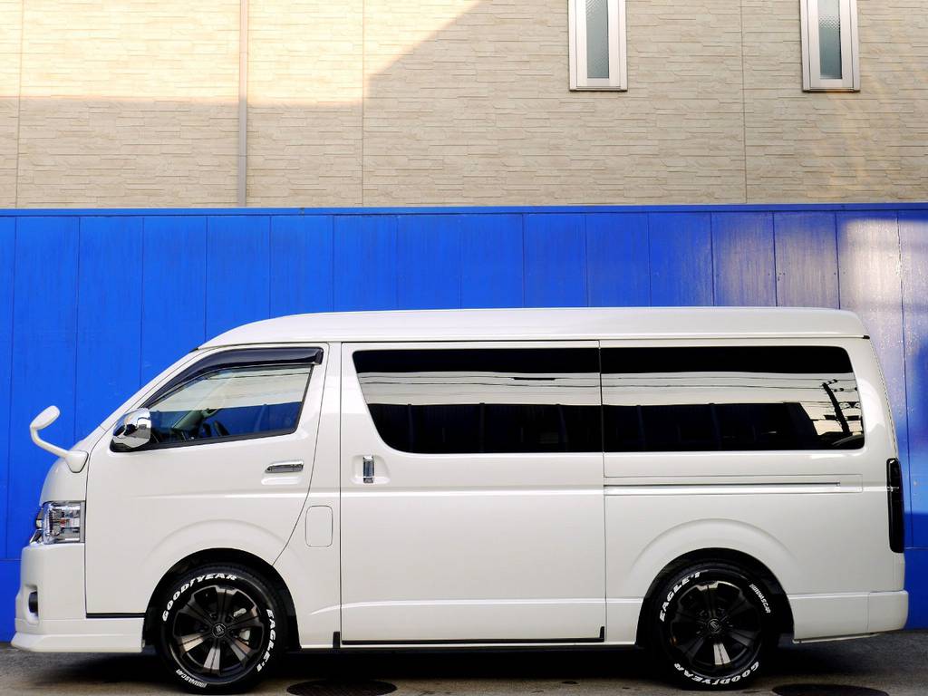 メーカーオプション パワースライドドア完備！！フルエアロの追加オーダーもお任せください！！