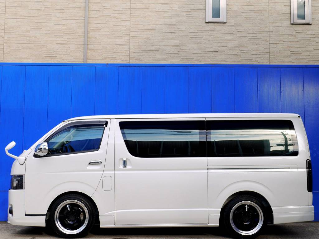メーカーオプション 両側パワースライドドア完備！！
