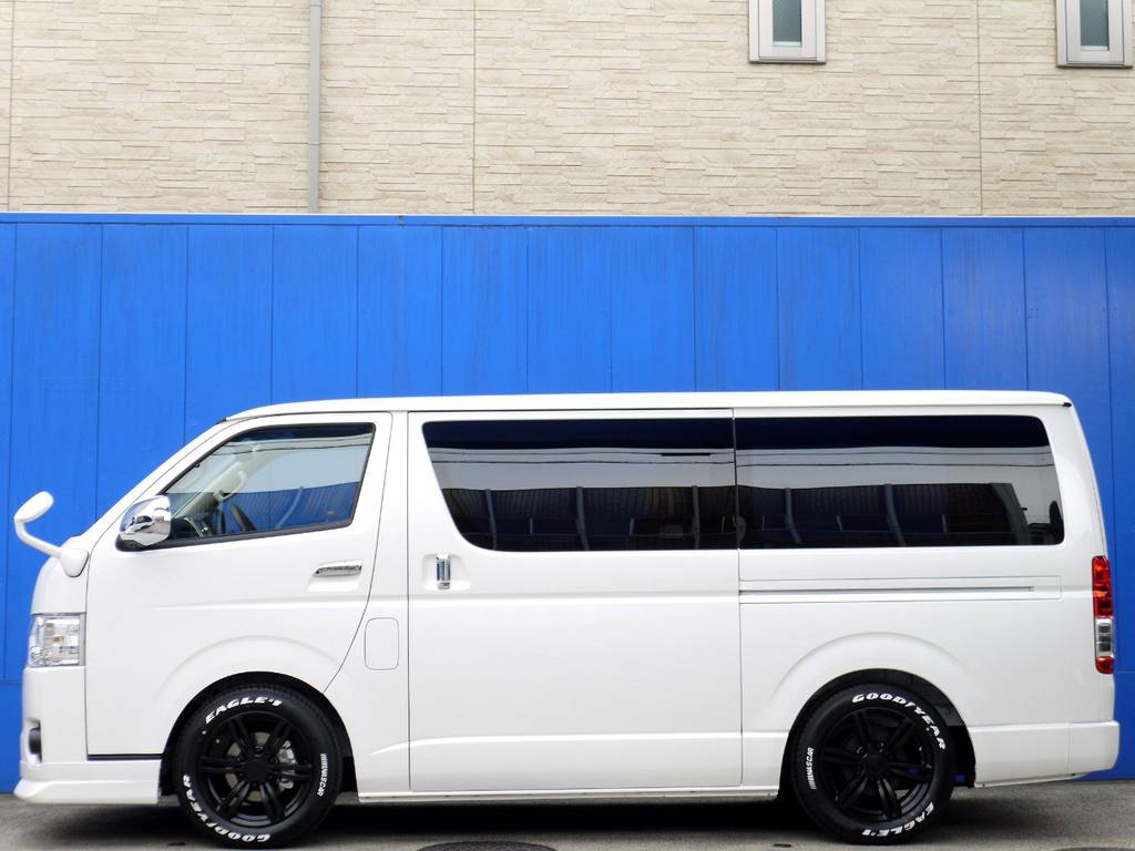 メーカーオプション 両側パワースライドドア完備！！フルエアロの追加オーダーもお任せください！！