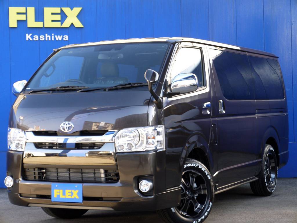 新車ハイエース スーパーＧＬ ５０ＴＨアニバーサリーリミテッド ２８００ディーゼルターボ ツインナビ ベットキットが入庫しました！！