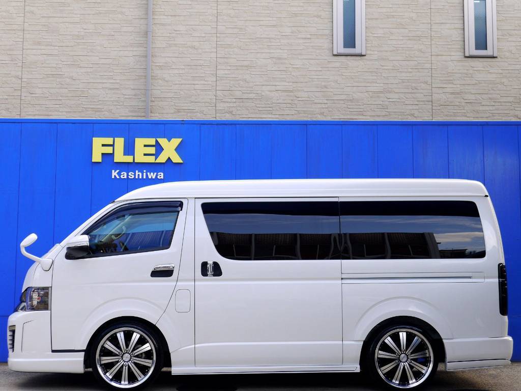 メーカーオプション パワースライドドア完備！！