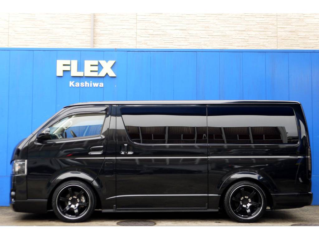メーカーオプション 両側パワースライドドア完備！！フルエアロの追加オーダーもお任せください！！