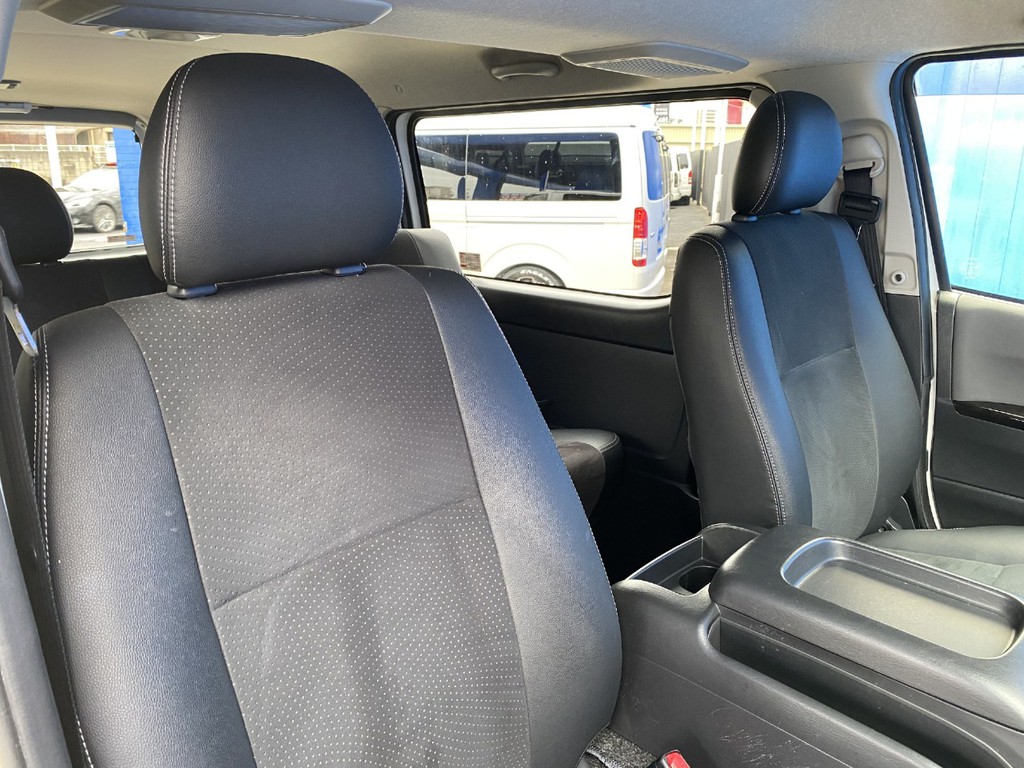 特別仕様車ならではのインテリア！！