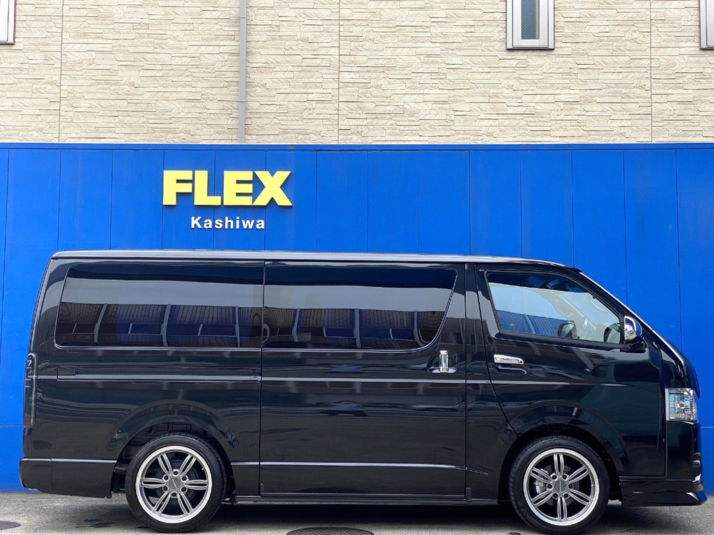 １．１５インチローダウン施工済！！フルエアロなどの追加オーダーもお任せください！！