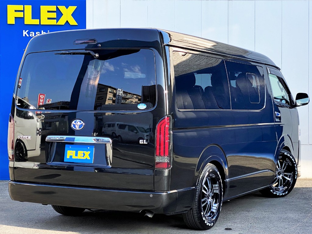 ワイドボディーならはの迫力あるリアビュー！！