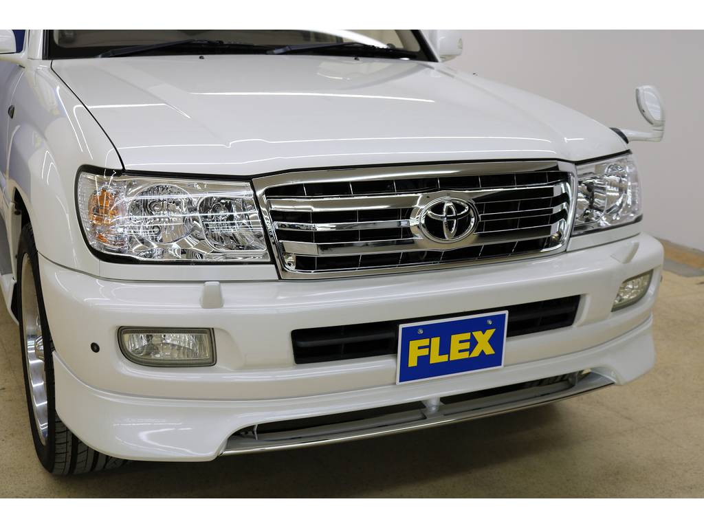 クリスタルヘッドライト、メッキグリル、Ｆスポイラー