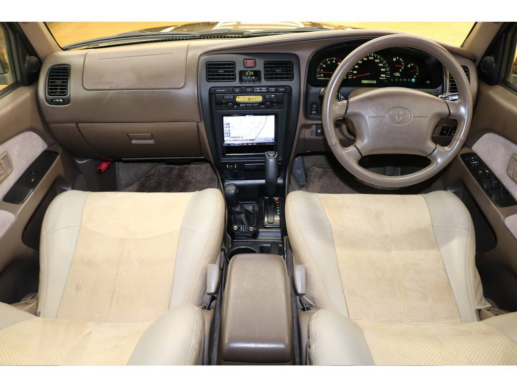 内装は当店にてルームクリーニング済みとなりますので綺麗な状態です♪