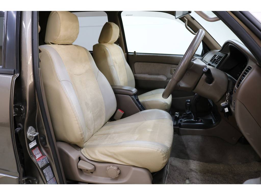 社外シートカバー装着済みです♪