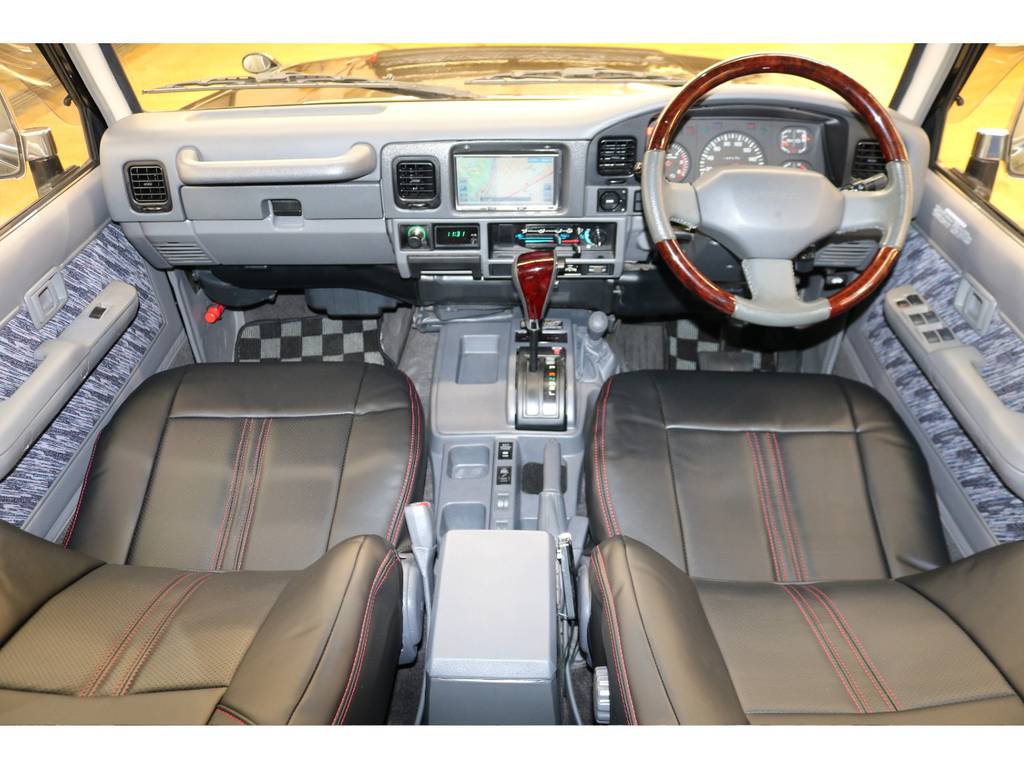 内装は当店にてルームクリーニング済みとなりますので綺麗な状態です♪