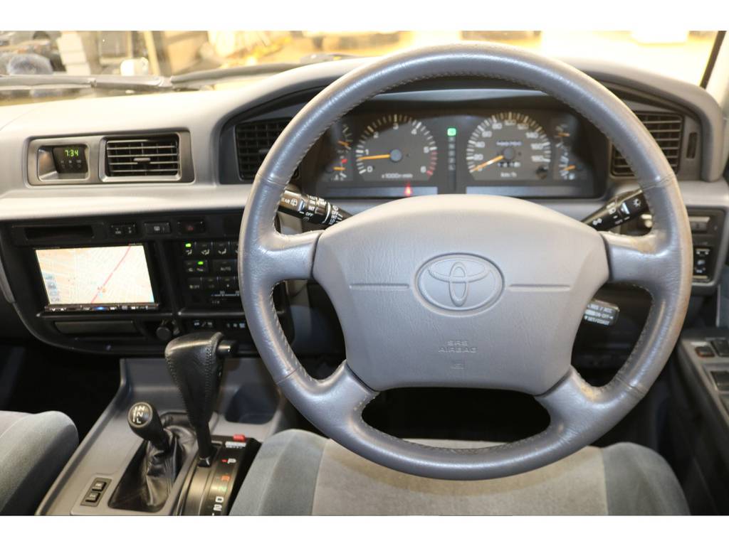運転席／助手席エアバック付き♪