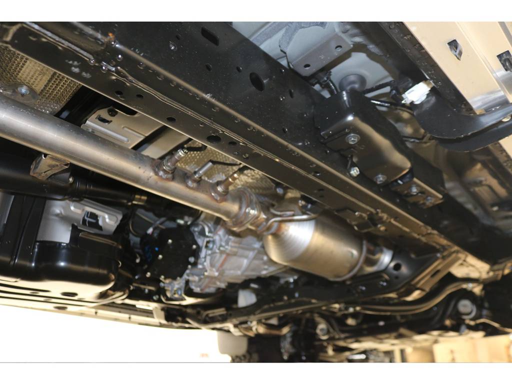 下廻りの防錆塗装もお任せください☆新車時の施工をオススメいたします♪