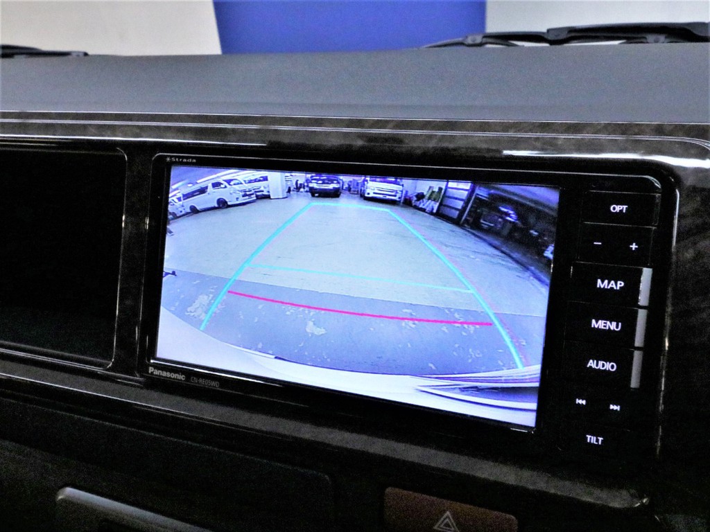 メーカーオプションバックカメラもナビ画面に連動加工済みです！