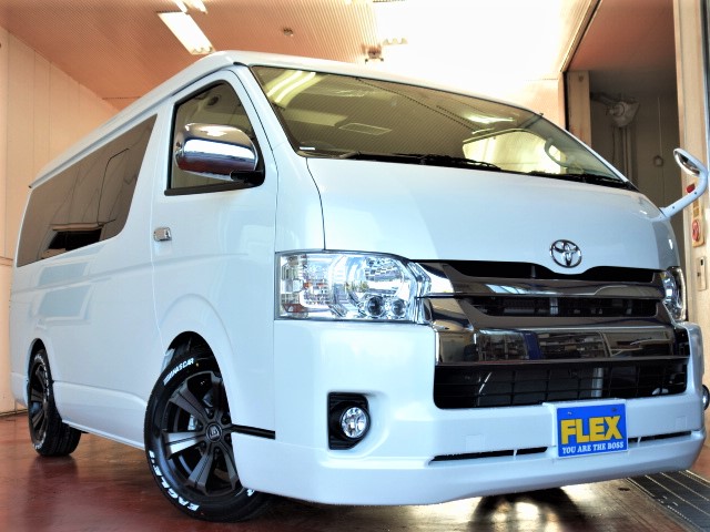 店頭在庫車即納車可能ですよ！！人気のパールホワイト！