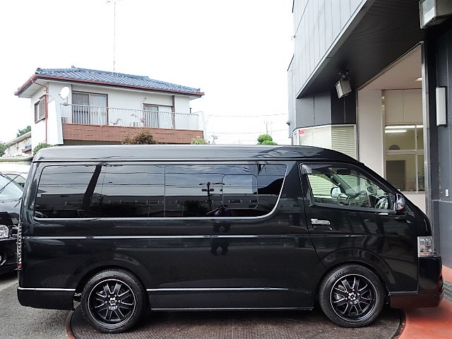 ２インチローダウン済み、前後バンプラバー変更済み！！