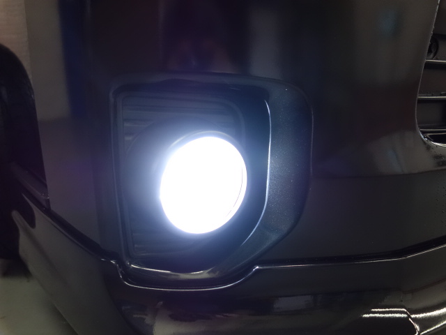 ヴァレンティー製フォグライトＬＥＤ球変更済み！！