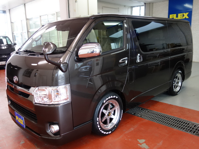 特別仕様車専用のグラファイトメッタリック、新色カラー！！