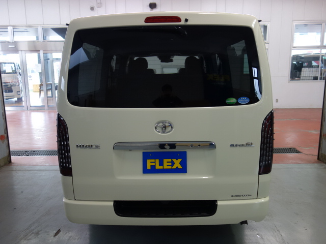 新車Ｓ－ＧＬ特設ライトイエローガソリン入庫しました！！納期に時間のかかるライトイエロー！！